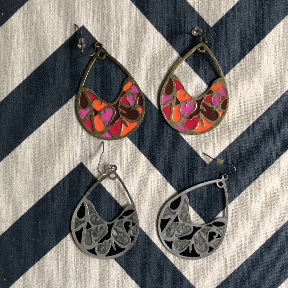 Mandee Bundle of 2 pairs of Earrings
